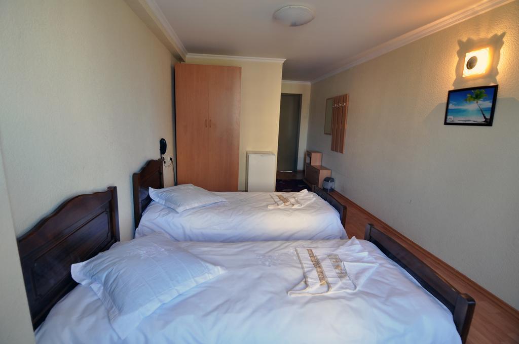 Sun Rise Hotel Tbilisi Rom bilde